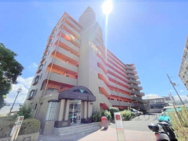シャトー・レイクルイーズ外観写真3