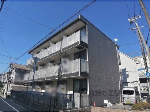 レオパレスメルナカヤ外観写真1