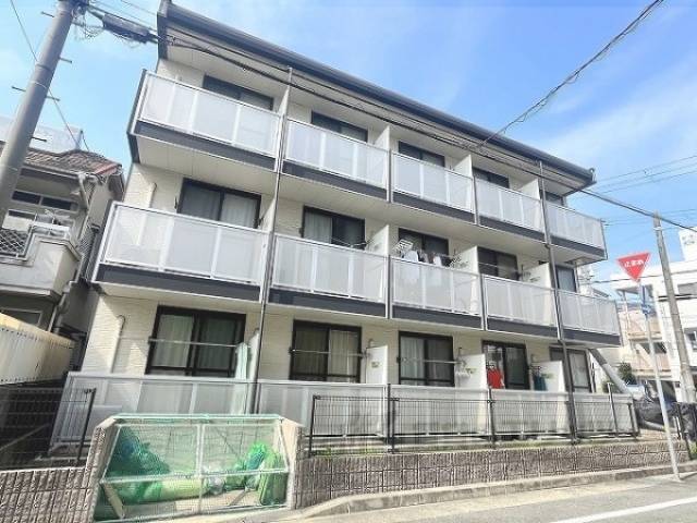 レオパレスメルナカヤ外観写真2