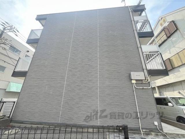 レオパレスメルナカヤ外観写真3