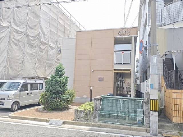 レオパレスＰｒｏｍｉｎｅｎｔ外観写真1