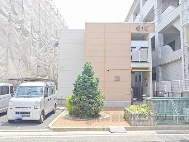 レオパレスＰｒｏｍｉｎｅｎｔ外観写真2
