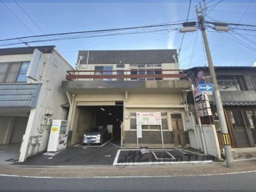 東福寺駅より徒歩1分 築64年7ヶ月 2階建の賃貸物件