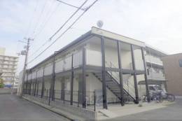 レオパレスポアロ外観写真