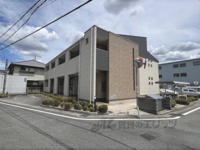 レオネッサ鴻池外観写真1