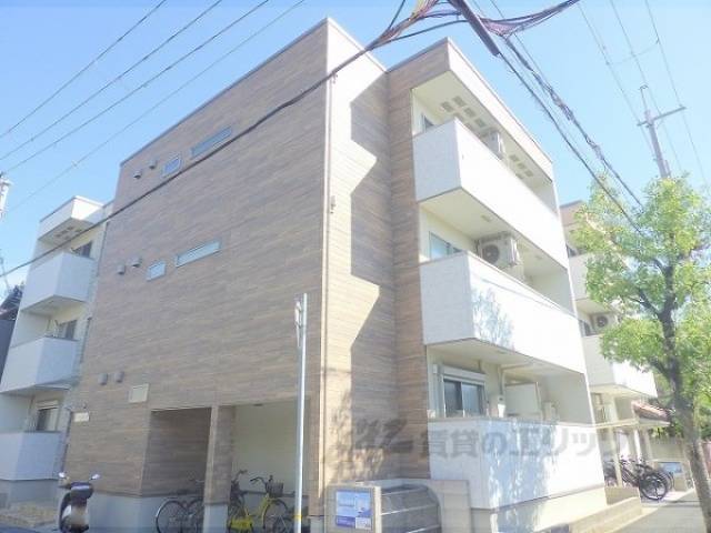 フジパレス尼崎ガーデン３番館外観写真1