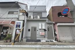 ロカ勧修外観写真