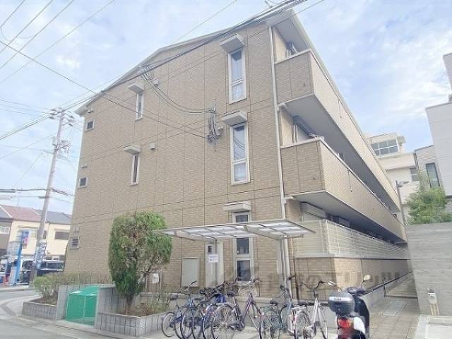 Ｃｏｕｒｔ　Ａｋｋｉｎｏ外観写真1