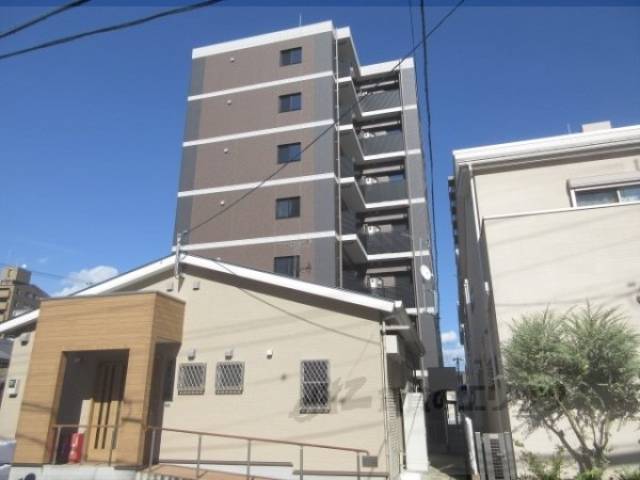 ベルヴィ石山外観写真1