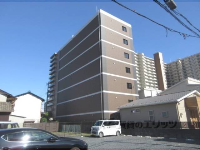 ベルヴィ石山外観写真2