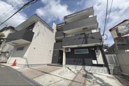 ONLYONE GLORY花屋敷外観写真