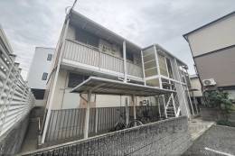 レオパレスブリリアント外観写真