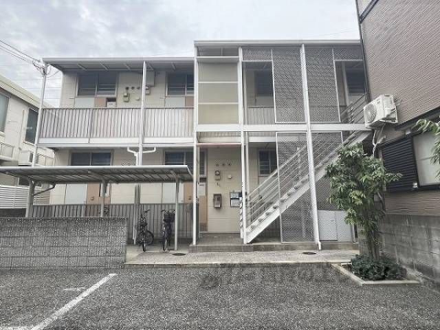 レオパレスブリリアント外観写真3