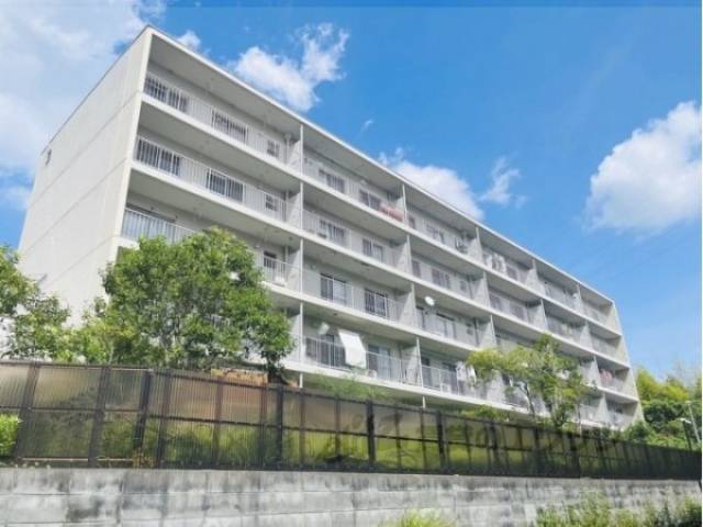 枚方ハイツ３号棟外観写真1