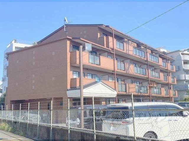 ローレルＩＺＵＭＩ外観写真1