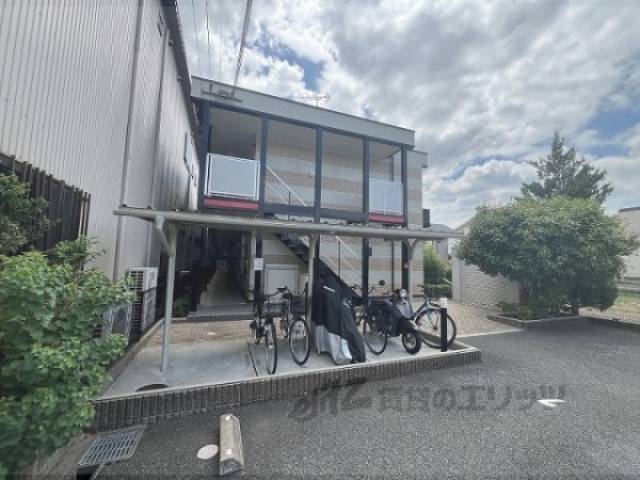 レオパレスコスモガーデン外観写真1