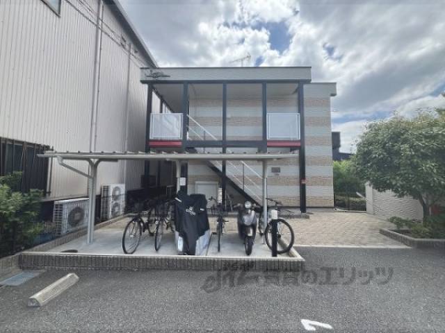 レオパレスコスモガーデン外観写真3