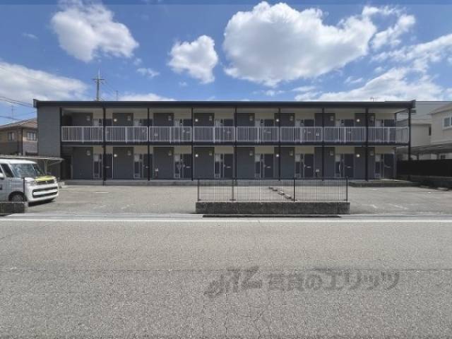 レオパレスリンネル外観写真2