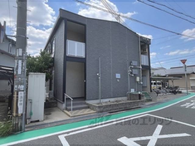 レオパレスリンネル外観写真3