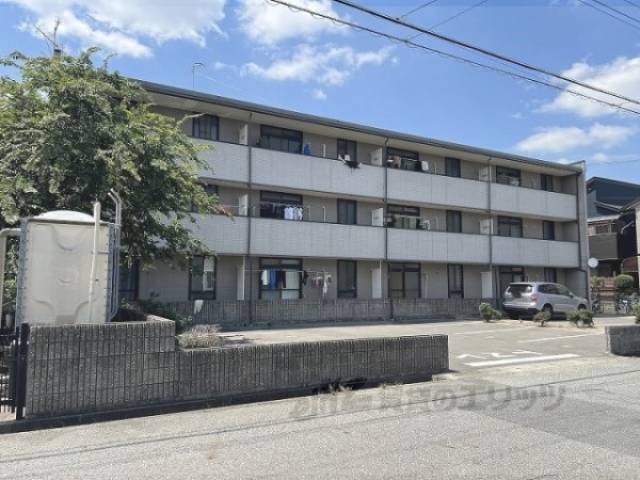 レオパレスレジアス外観写真3