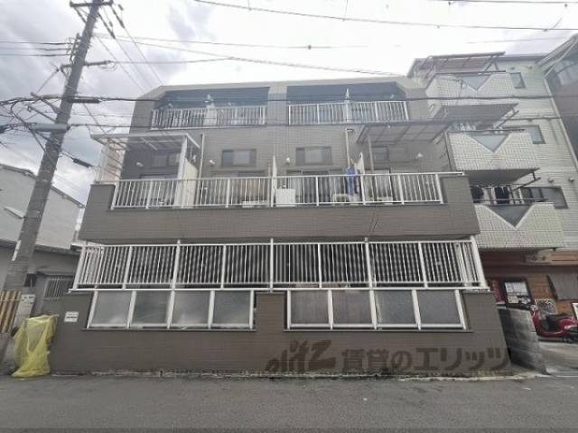 ビックバーンズマンション桜園外観写真1