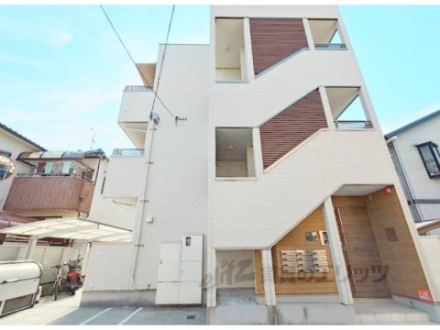 リビングライフ花園西町外観写真2