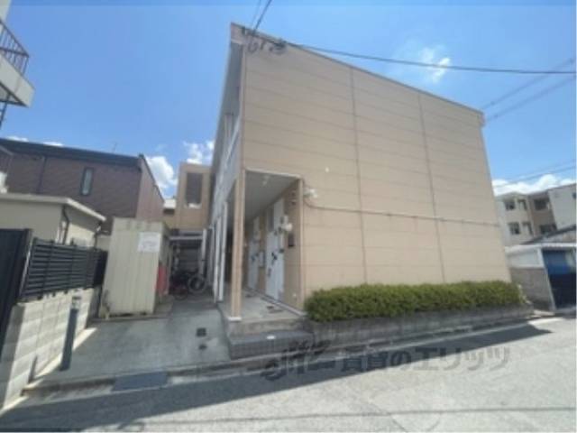 レオパレス飛鳥外観写真1