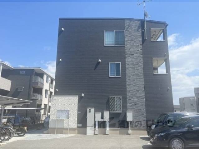 フロムワン外観写真2