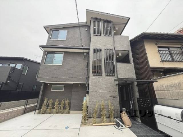 グランツ東福寺外観写真2