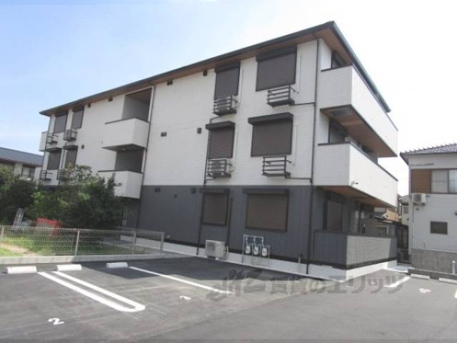 ラヴィベル本堅田外観写真1