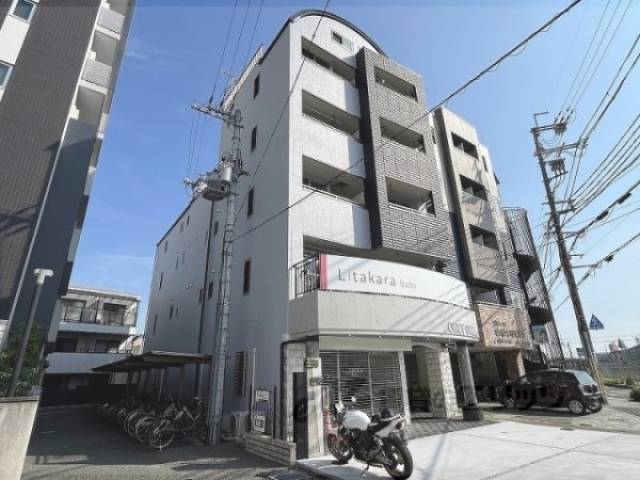 ONLY ONE小花外観写真2
