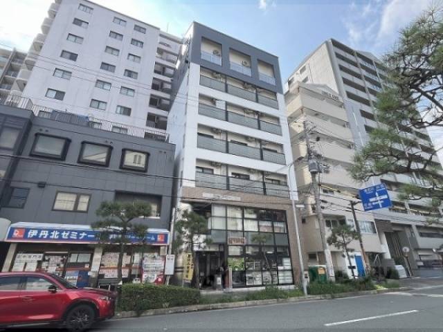 フェミナ伊丹外観写真3