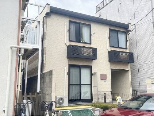 レオパレスメゾン　モンポルト外観写真1