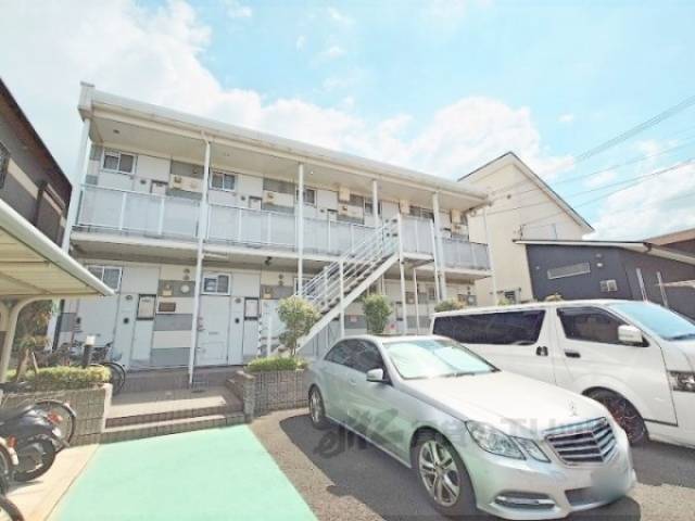 レオパレスJ＆S外観写真1