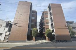 アースハイツ１・２外観写真