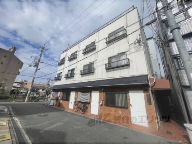 宝龍マンション外観写真2