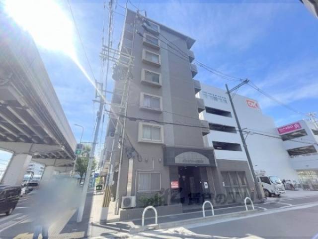 グランドオーク高井田外観写真2