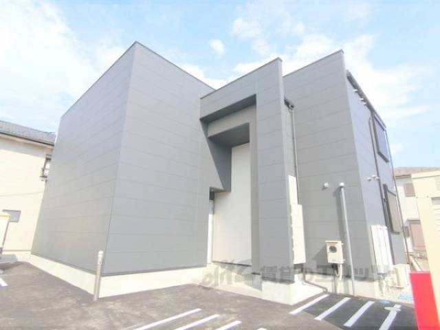 カリーナ外観写真1