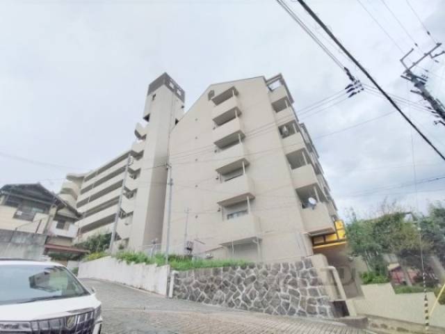 ネオハイツ富雄外観写真3