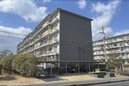 膳所ハイツ６号棟外観写真