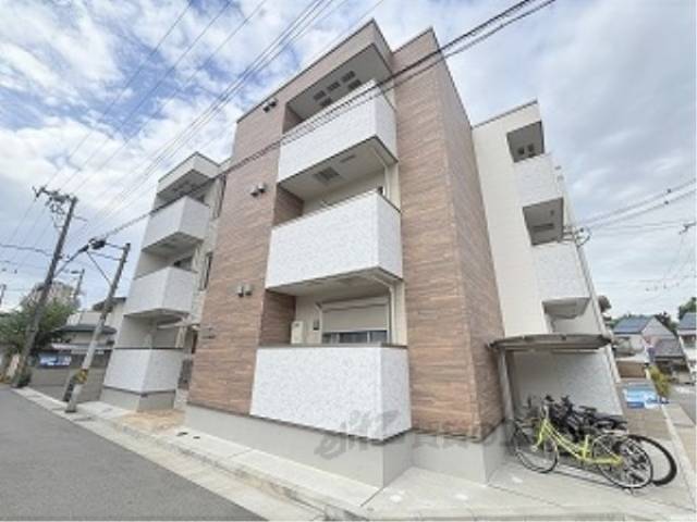 フジパレス大物駅南３番館外観写真3