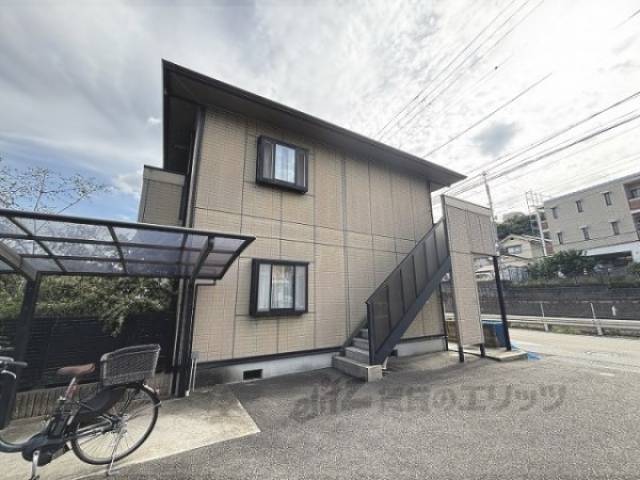 ルミエール鴬の森外観写真2