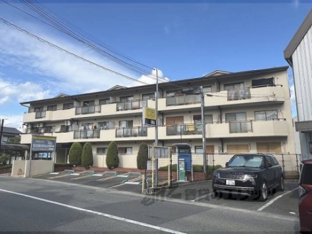 白峰コーポ外観写真1