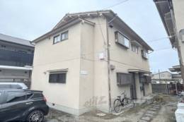 中島コーポC棟外観写真