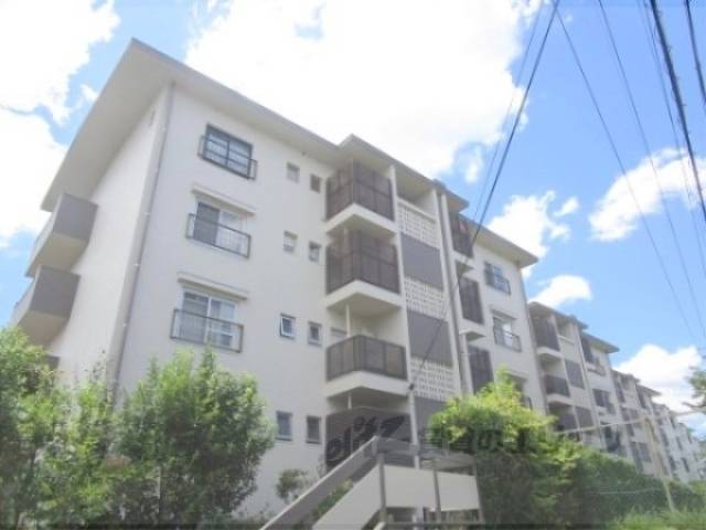 円明寺ヶ丘団地B棟外観写真1