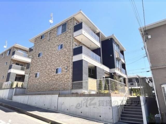 パインオークA外観写真1