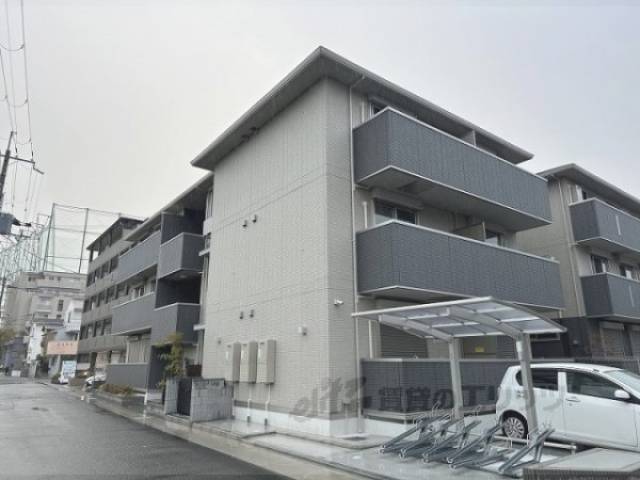 ＧＲＡＭＭ桂北滝川Ｃ棟外観写真1