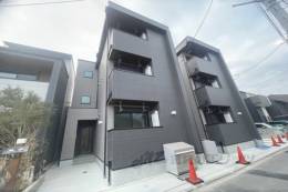 VEGAS西ノ京B外観写真