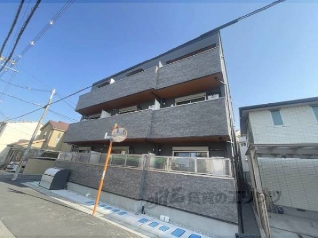 セレニティ衣摺外観写真1