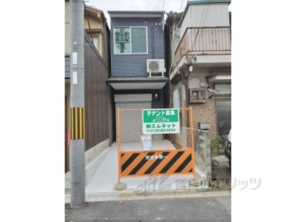 上鳥羽仏現寺町40-6テナント外観写真1